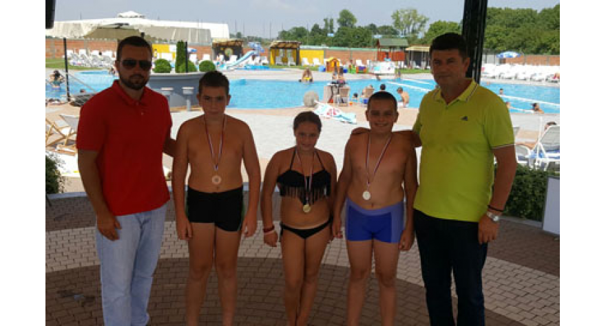 Zanimljiva takmičenja na pećinačkim bazenima